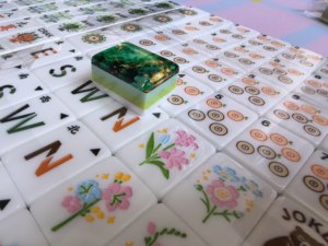 <span class=keywords><strong>Jeu</strong></span> <span class=keywords><strong>de</strong></span> Mahjong Américain <span class=keywords><strong>en</strong></span> Acrylique Vert Forêt 4 Couches, 160 Tuiles Gravées avec Technique <span class=keywords><strong>de</strong></span> <span class=keywords><strong>Peinture</strong></span> Laquée, Tuiles <span class=keywords><strong>de</strong></span> Mahjong Portables - Product Image 6