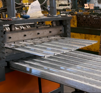 Caillebotis métallique à nervures hautes pour coffrage permanent et construction en béton