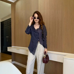 Blus Wanita Gaya Eropa dengan Ikat Pinggang, Kemeja Desainer V-Neck dengan Potongan Asimetris, Atasan Kasual Elegan untuk Wanita, Model Slim <span class=keywords><strong>Fit</strong></span> - Product Image 2