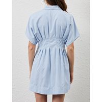 Robe chemise plissée boutonnée pour femme, manches courtes, rayée, mini, décontractée, pour tous les jours, en tissu tissé respirant