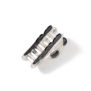 Qiyi Thiết Kế Sáng Tạo 2025 Mới Dân Tộc Vui Vẻ Acetate <span class=keywords><strong>Panda</strong></span> Claw Clip Dễ Thương Phụ Nữ Tinh Tế Tùy Chỉnh Phụ Kiện - Product Image 2