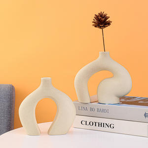 Para <span class=keywords><strong>Amazon</strong></span>, gran oferta, jarrón de cerámica blanco Simple moderno, mate para mesa de comedor, sala de estar adorno para, adorno de flores decorativas para el hogar - Product Image 3