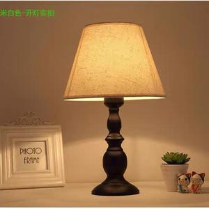 Lampe de table moderne de style nordique simple pour chambre à coucher, girly, créative, à intensité variable, lumière chaude, protection des yeux, veilleuse, entrée 5V - Product Image 5