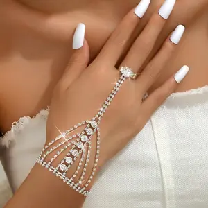 Europese Mode Elegante Armband Ring Één Hand Terug Ketting Dames Sieraden Met Steentjes