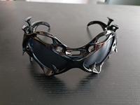 Lunettes de soleil streetwear avec design enveloppant à pointes en plastique, accessoire de personnage pour adulte
