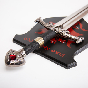 Réplique d'épée Blackfyre, épée du dragon Targaryen de <span class=keywords><strong>Game</strong></span> <span class=keywords><strong>of</strong></span> Thrones avec plaque murale, épée médiévale de collection non affûtée pour cosplay - Product Image 3