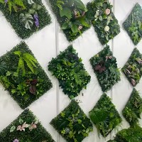 Groothandel Hoge Kwaliteit Kunststof Schutting Verticale Groene Landschapsdecoratieve Graswand Kunstplanten en -bloemen