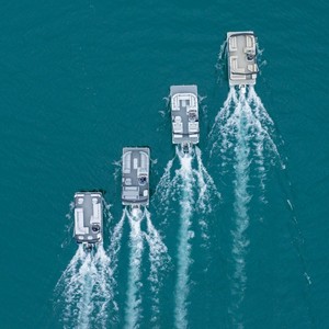 Ponton en fibre de verre à coque en aluminium de luxe de 31 pieds avec <span class=keywords><strong>moteur</strong></span> <span class=keywords><strong>hors</strong></span>-<span class=keywords><strong>bord</strong></span> Divertissement nautique Embarcation avec <span class=keywords><strong>moteur</strong></span> Vente de remorque - Product Image 6