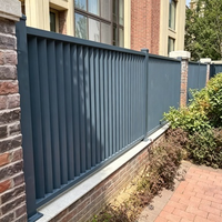 Clôture en aluminium à lattes verticales, prix de gros usine, couleur et taille personnalisées, pour jardin de villa, mur décoratif de clôture de territoire