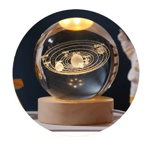 Bola de cristal del Sistema Solar Galáctico 3D Base de madera Ambiente Bola de cristal única Luz Led Regalo para niños - Product Image 1