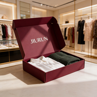 Boîte d'expédition de luxe en carton ondulé mat blanc ivoire avec logo personnalisé pour vêtements de mode de Noël et de fêtes