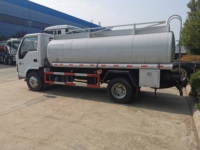 Camion-citerne diesel 4x2 japonais de 4000 à 5000 litres, petit camion-citerne de ravitaillement à vendre