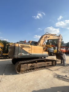 Excavadora de cadenas Hyundai 225LC-9 usada de 25 toneladas, motor original, excavadora hidráulica de segunda mano para construcción y minería. - Product Image 4