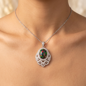 Collar con Colgante de Ópalo Mehrajuddin Gems para Niños, Chapado en Plata, Aleación de Lujo, Alas, Corte Ovalado, Detalles de Diamantes, Colgantes Solitarios - Product Image 4