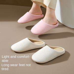 Chaussons en coton à semelle souple de style japonais, chaussures d'intérieur pour la maison, quatre saisons, avec fourrure, pantoufles silencieuses d'hiver pour femmes - Product Image 4