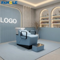 Fauteuil de lavage moderne bleu pour salon de coiffure, poste de lavage en cuir PU avec cuvette en céramique, lit de lavage pour salon de coiffure