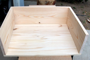 Cadre de lit pour chien en bois massif de style moderne du milieu du siècle - Product Image 5