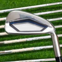 Fers de golf de performance supérieure, avec technologie PurFlex Cavity Badge, pour un lancement rapide, des fers longs qui offrent une distance de frappe plus longue et des interstices de distance cohérents.