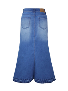 Jupe longue en jean décontractée pour femme, taille basse, ourlet effiloché, délavage moyen, coupe évasée, longueur ras du sol - Product Image 2