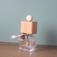 Bouteille diffuseur de parfum carrée de 8 ml et 10 ml, très vendue, pour diffuseur de parfum de voiture, diffuseur d'air frais pour voiture avec clip métallique pour grille d'aération