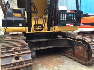 Excavatrice Caterpillar 336D2 36T d'occasion robuste certifiée CE avec accessoires de pelle, de brise-roche et de tarière - Product Image 4
