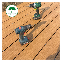 Planches de terrasse en WPC massif de type M, brossées, co-extrudées, antidérapantes, rectangulaires, imperméables, modernes, pour terrasse extérieure, jardin, hôpital, parc