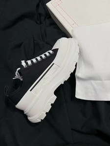 Trendy Thick Sole Platform Canvas Shoes Luxury Designer Style Low Top Sneakers Breathable Casual Height Increasing Walking Shoes - Product Image 3