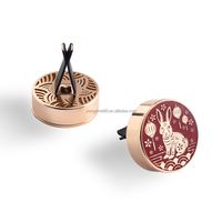 Personnalisation du fabricant Décoration de voiture Huile essentielle Aroma Métal Diffuseur de parfum de voiture Clip pour évent