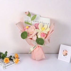 Bouquet di fiori all'uncinetto prodotto finito fatto a mano rosa giglio per anniversario <span class=keywords><strong>compleanno</strong></span> <span class=keywords><strong>regalo</strong></span> filato per sempre giorno della <span class=keywords><strong>fidanzata</strong></span> - Product Image 5