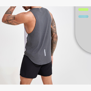 Débardeur de sport sans coutures pour homme, coupe ajustée, extensible, fin, séchage rapide, idéal pour la course et le fitness estival - Product Image 1
