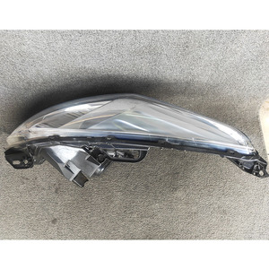 Suministro directo de fábrica para <span class=keywords><strong>Peugeot</strong></span> <span class=keywords><strong>5008</strong></span> Faro delantero Sistema de iluminación automática de alta calidad 6000K Temperatura de color Larga expiración - Product Image 5
