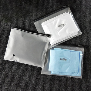 Hot Selling Eco friendly Zipper Resealable Clothes Packaging Frosted Plastic Ziplock Bag