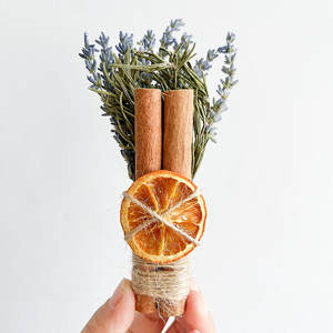 Kit Ecológico Anti-Olores de Salvia y Lavanda con Ramilletes de Flores, Incienso, Romero, Canela y Rodajas de Naranja para Limpieza del Hogar - Product Image 5