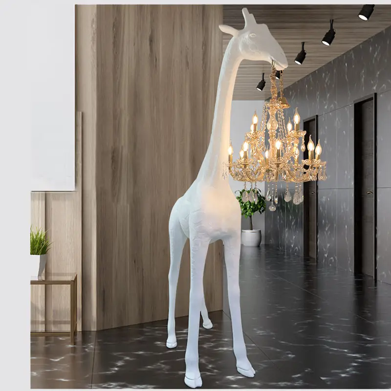 Aolier Modern 1.8m statue White giraffe Indoor life size giraffe Chandelier Creative Resin Standing hotel decoration Floor Lamps