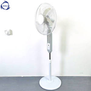 <span class=keywords><strong>Ventilateur</strong></span> électrique domestique avec vitesse solaire à trois vitesses 12V DC <span class=keywords><strong>ventilateur</strong></span> solaire vente chaude 16 pouces batterie au lithium longue <span class=keywords><strong>HELIOS</strong></span> 3 vitesses - Product Image 3