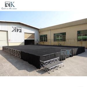 Scène de scène à plateforme antidérapante avec jupes, assemblage portable, scène solide en vente - Product Image 5