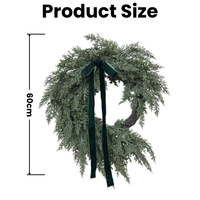 Guirlande de Noël artificielle hautement recommandée, en plastique vert imitation aiguilles de pin, pour la décoration de Noël à la maison