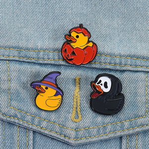 Nouvelle Épingle de Revers en Émail Souple, Motif Halloween (Canard, Citrouille, Fantôme, Sorcière), Style Tendance, pour Hommes et Femmes, Artisanat Métallique, Idéal Cadeau - Product Image 3
