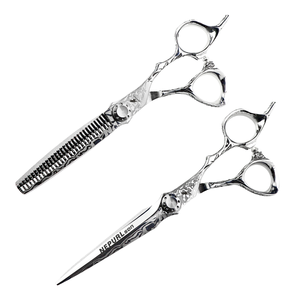 Tijeras de Peluquería de Acero Inoxidable de 6.0 Pulgadas con Patrón Damasco y 30 Dientes para Diestros con Logotipo Personalizado - Product Image 1