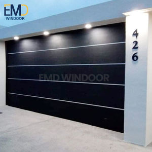 Puertas de Garaje Residenciales de Acero con Paneles de Vidrio de Ahorro Energético - Product Image 1