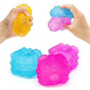 Giocattolo Antistress Squishy in Stile Nee Doh - Cubo d'Acqua/Blocco <span class=keywords><strong>di</strong></span> Ghiaccio Poligonale/Cubo Spremibile per Bambini dai 5 Anni in Su - Product Image 3