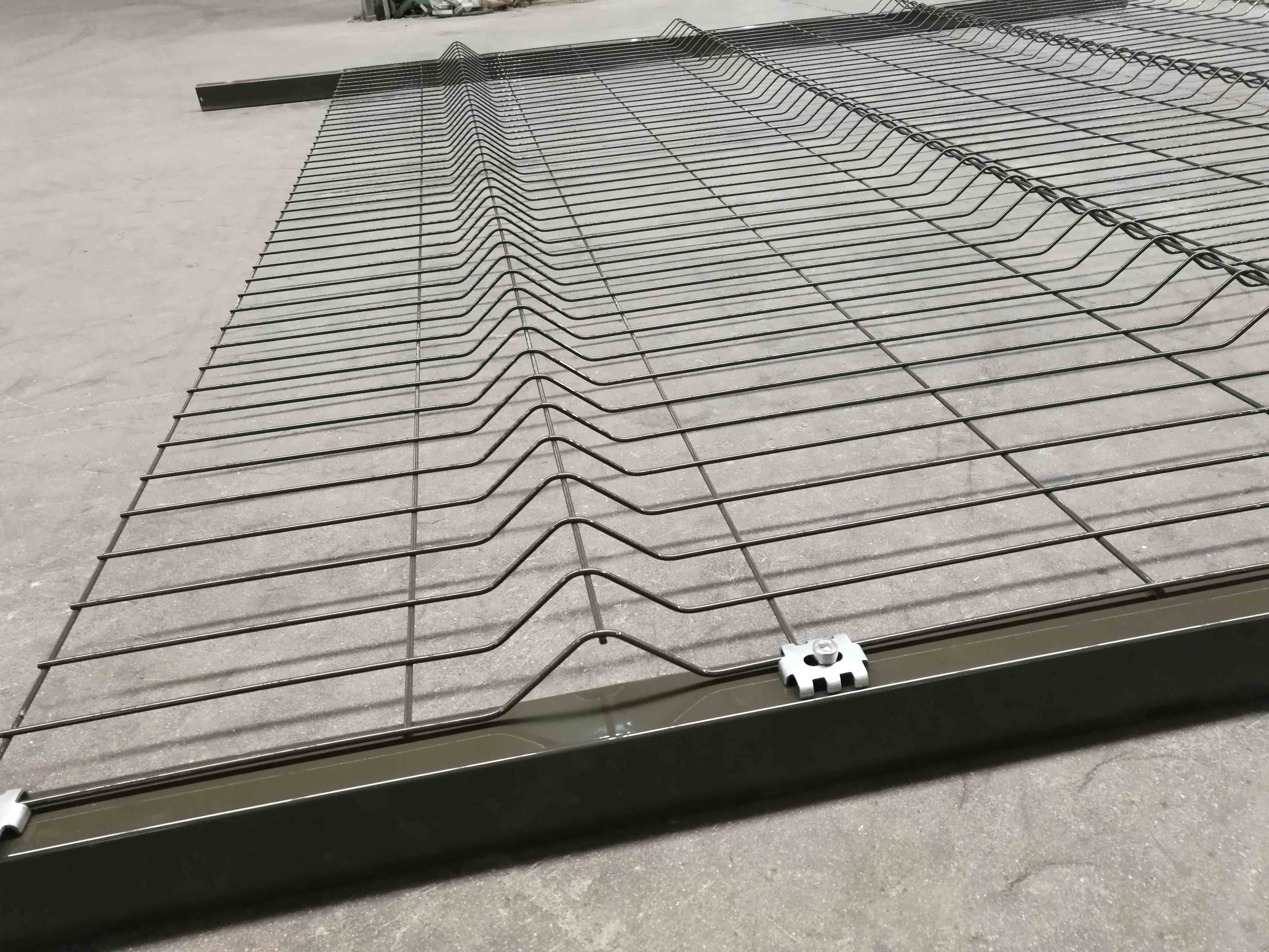 Powder Coated 1.5m 3d Curved Wire Mesh Fence Galvanized Steel