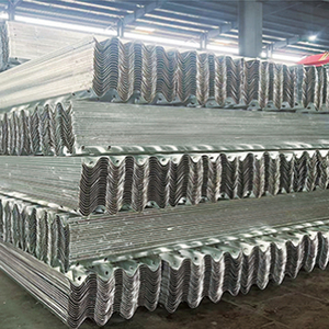 Rodovia <span class=keywords><strong>Guardrail</strong></span> Fábrica China Segurança Rodoviária Cerca Zinco Revestimento Quente Mergulhado Galvanizado Tráfego Barreira - Product Image 2