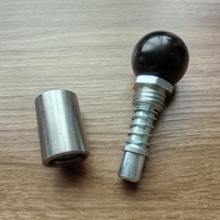 Pistons à ressort rétractables à montage soudé avec poignée à bille en acier zingué HM369 avec manchon de remplacement