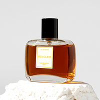 Vente en gros de flacons de parfum vides en verre carrés de 50 ml avec bouchon noir brillant, emballage personnalisé avec logo, boîte cadeau