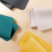 Eversoul 40*30cm Set de table imperméable pour table de cuisine, sets de table réutilisables en silicone pour table à manger