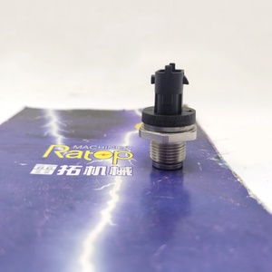 Sensor Common Rail 6754-72-1210 6754-72-1211 0281002937 6745-71-4320 para Excavadora PC200-8 - Product Image 1