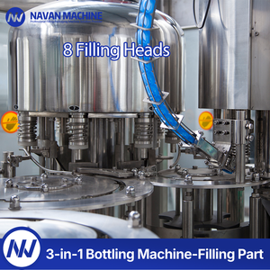 Máquina automática para llenar, tapar y enjuagar botellas a precio razonable, línea de producción de envasado y empaquetado de bebidas a pequeña escala - Product Image 2