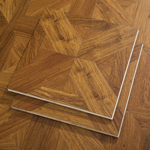 Parquet Radial Contemporain Confortable en Padauk FSC Grade ABC Vieilli 12mm 14mm 18mm Multicouche avec Jointures Rainurées et Cannelées pour Hôtels de Luxe - Product Image 1
