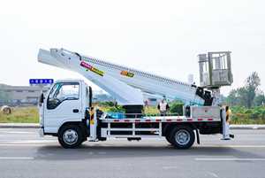 Camión con Plataforma Aérea Hidráulica Articulada Telescópica de 20 m, Marca Isuzu - Product Image 4